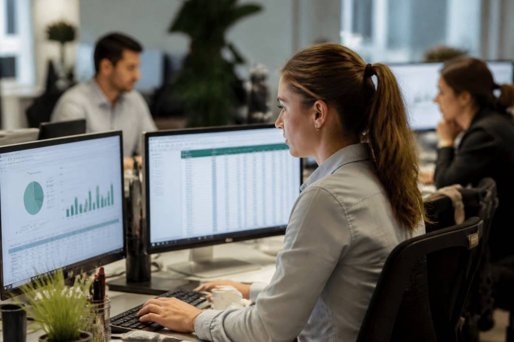 Middle office : rôle, missions et enjeux dans la finance responsable